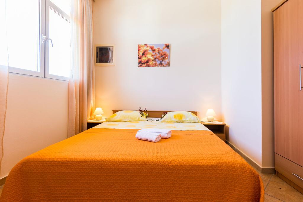 Apartments Angelina Sukošan Екстериор снимка