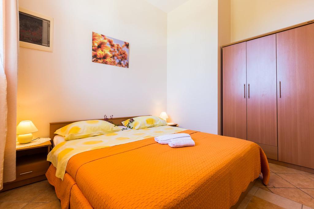 Apartments Angelina Sukošan Екстериор снимка