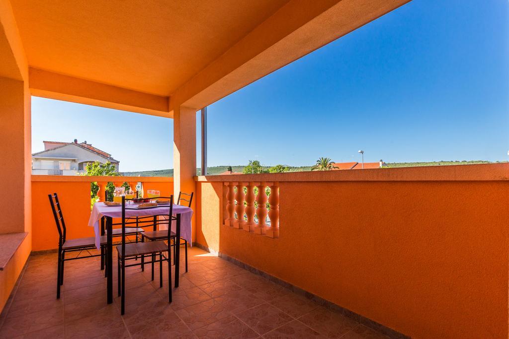 Apartments Angelina Sukošan Екстериор снимка