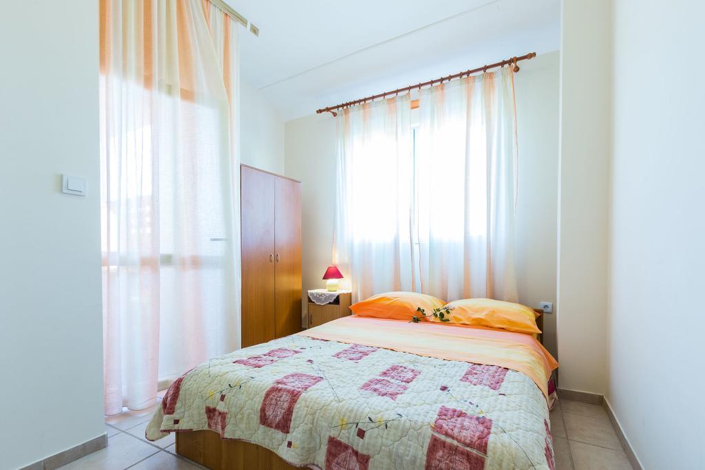 Apartments Angelina Sukošan Екстериор снимка